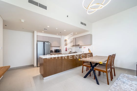 Luxury 3BR plus Maids | High Floor | City View, picture 7