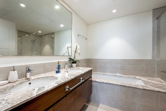 Luxury 3BR plus Maids | High Floor | City View, picture 26