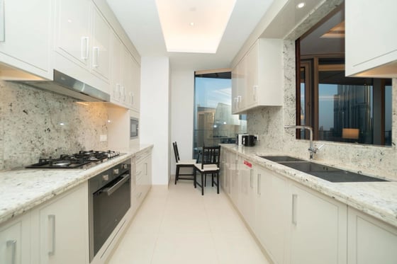 Luxury 3BR plus Maids | High Floor | City View, picture 24