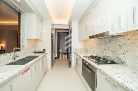 Luxury 3BR plus Maids | High Floor | City View, picture 25