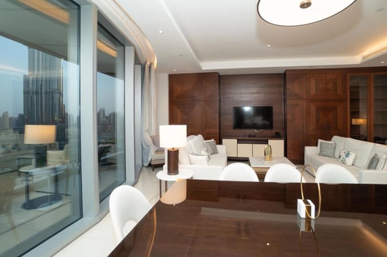 Luxury 3BR plus Maids | High Floor | City View, picture 16