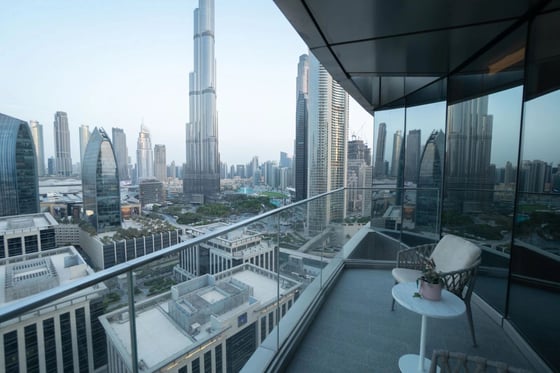 Luxury 3BR plus Maids | High Floor | City View, picture 2