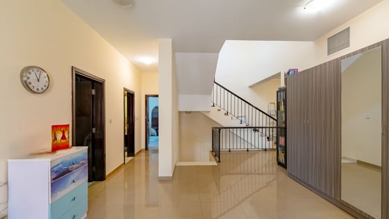 Luxury 5BR Villa | Private Pool | Prime Community, picture 8