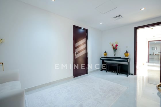 3BR Penthouse | City View | Fully Renovated, picture 33
