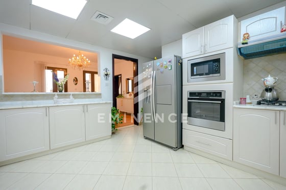 3BR Penthouse | City View | Fully Renovated, picture 37