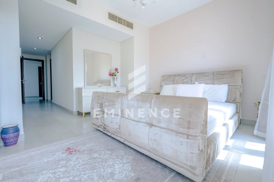 3BR Penthouse | City View | Fully Renovated, picture 15