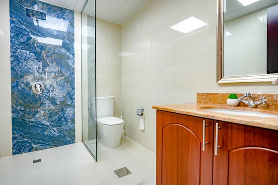 3BR Penthouse | City View | Fully Renovated, picture 46