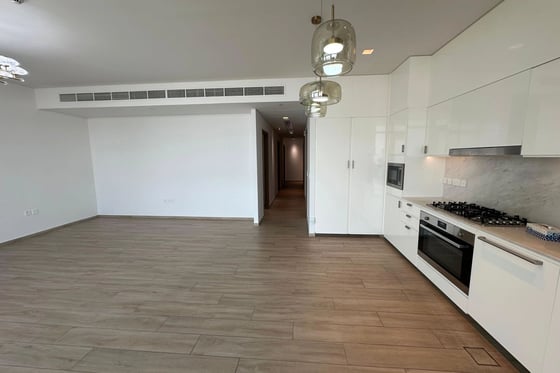 High Floor | Creek View | Ready to Move, picture 18