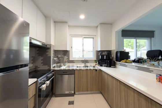 Exclusive | Multiple Options | Furnished | Vacant, picture 13