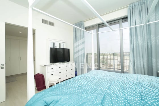 4BR | Vacant on Transfer | Golf Course View, picture 13