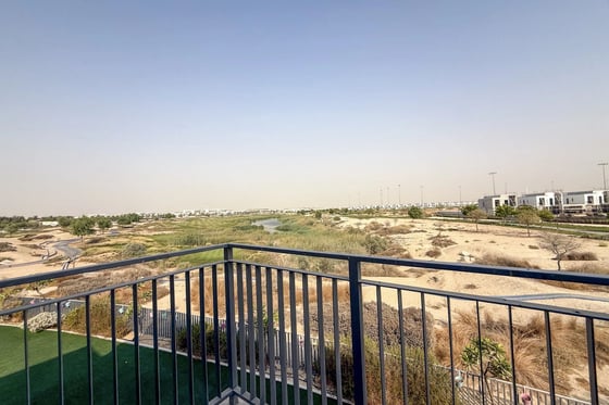 4BR | Vacant on Transfer | Golf Course View, picture 4