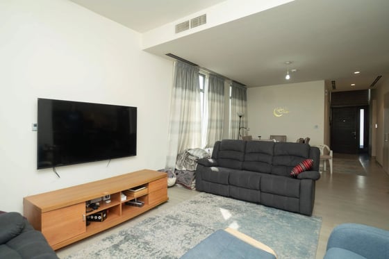 4BR | Vacant on Transfer | Golf Course View, picture 10