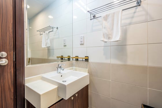 Chic Island Escape | Steps from the Beach | Azure Residences, picture 23
