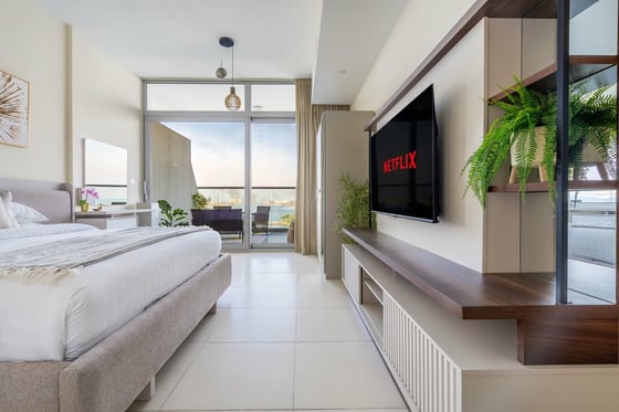 Chic Island Escape | Steps from the Beach | Azure Residences, picture 20
