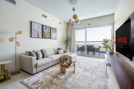 Chic Island Escape | Steps from the Beach | Azure Residences, picture 9