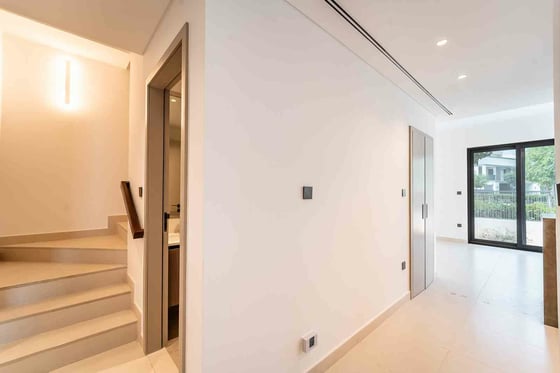 Single Row Villa | Vacant and Ready to Move In, picture 10