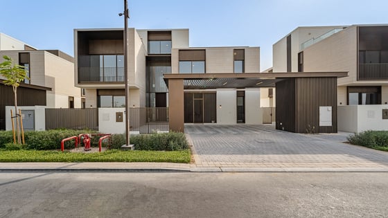 Luxury villa in Dubai Hills with Dubai skyline views, picture 30