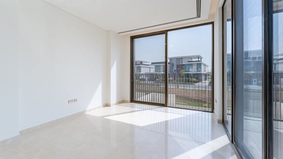 Luxury villa in Dubai Hills with Dubai skyline views, picture 11