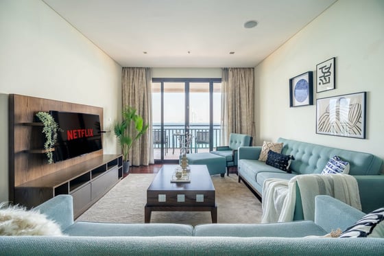 Tropical Charm | Prime Palm Retreat | Royal Amwaj North, picture 8