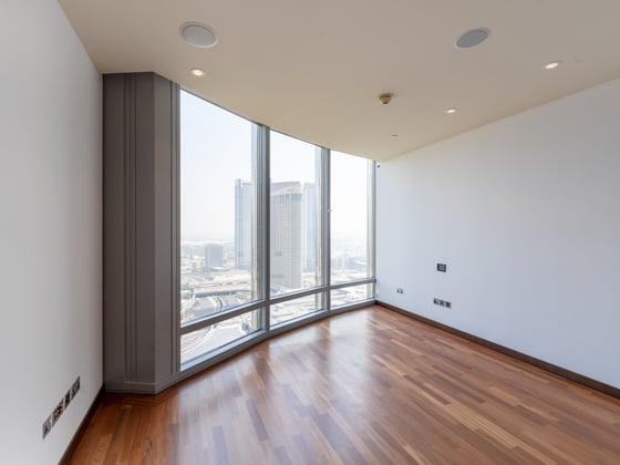 Skyline Luxury | High Floor | Premium Amenities, picture 8