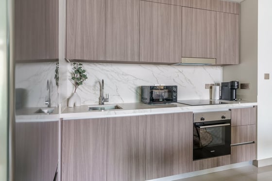 Beachfront Bliss | Modern Comfort | Beach Vista 02, picture 12