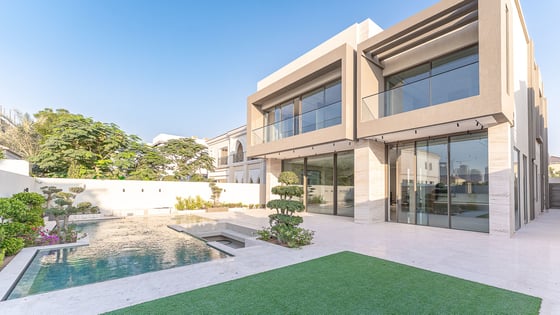 Turnkey luxury villa in Jumeirah Park with a large plot, picture 21