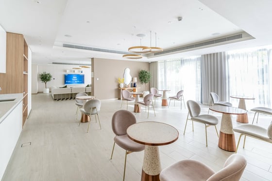 Azure Escape | Prime Waterfront Address | Beach Vista 02, picture 15