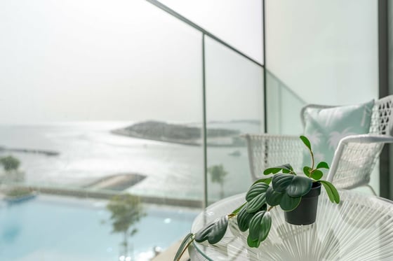 Azure Escape | Prime Waterfront Address | Beach Vista 02, picture 2
