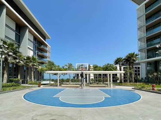 Seaside Charm | Modern Comfort | Bluewaters 4, picture 27