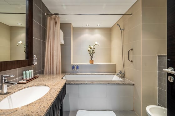 Tropical Elegance | Waterfront Retreat | Royal Amwaj Palm, picture 32