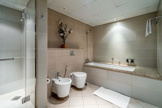 Tropical Elegance | Waterfront Retreat | Royal Amwaj Palm, picture 14