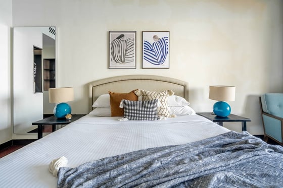 Tropical Elegance | Waterfront Retreat | Royal Amwaj Palm, picture 1