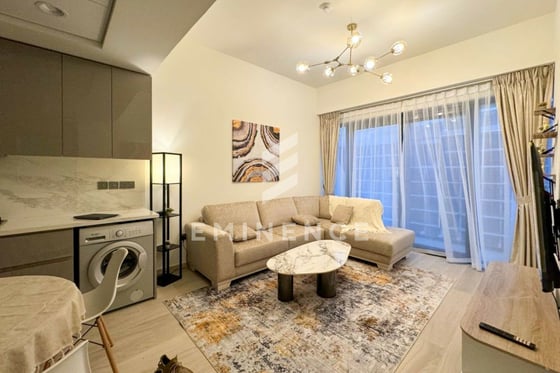 Luxurious 1BR | Community View | VOT | Spacious, picture 8