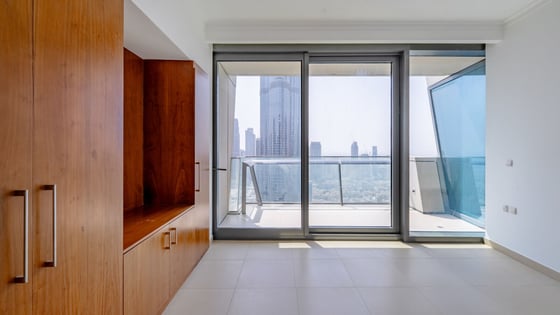 Exclusive Apartment with Burj Khalifa Views, picture 16