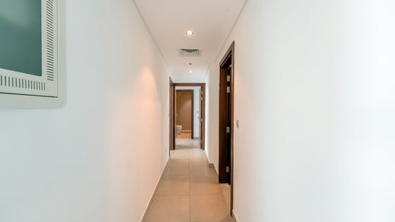 Exclusive Apartment with Burj Khalifa Views, picture 10
