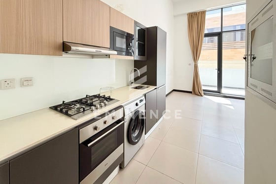 Exclusive | Double Height Ceiling | With terrace, picture 11