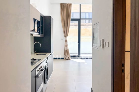 Exclusive | Double Height Ceiling | With terrace, picture 13