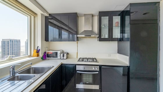 Skyline Serenity | Spacious 2-Bedroom Apartment | Business Bay, picture 10