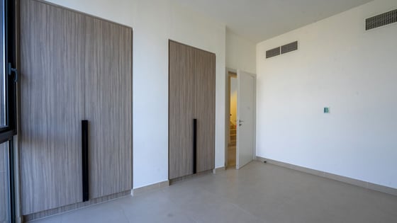 Golf course View | Single row | Vacant | Rooftop, picture 14