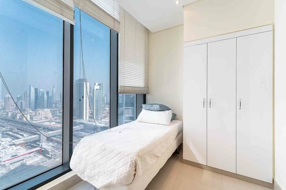 Iconic Panoramic Views| Burj View Outdoor Jacuzzi, picture 19