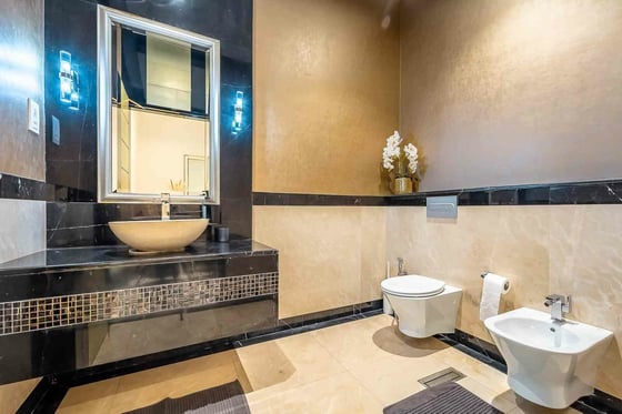 Iconic Panoramic Views| Burj View Outdoor Jacuzzi, picture 24