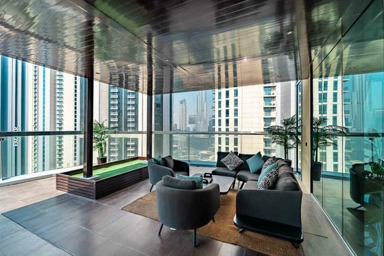 Iconic Panoramic Views| Burj View Outdoor Jacuzzi, picture 18