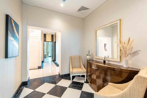 Iconic Panoramic Views| Burj View Outdoor Jacuzzi, picture 13