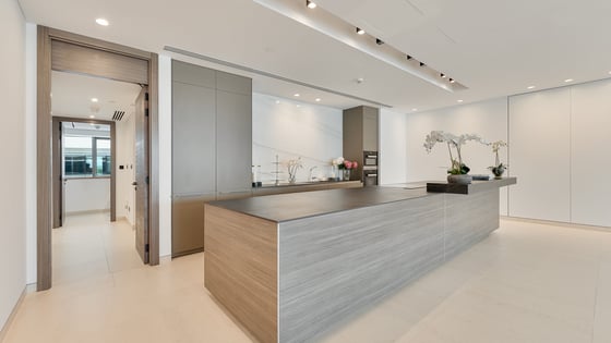 Luxurious mansion in Palm Jumeirah with sea view, picture 8
