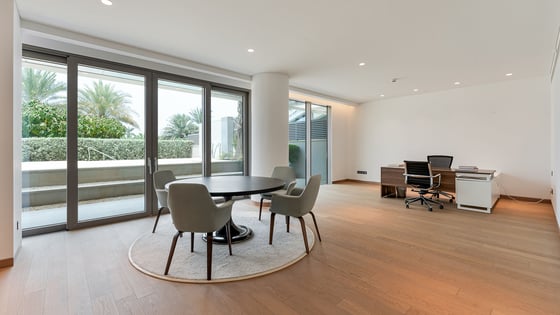 Luxurious mansion in Palm Jumeirah with sea view, picture 15