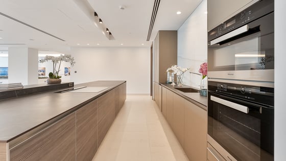 Luxurious mansion in Palm Jumeirah with sea view, picture 9