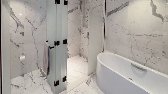 Upgraded duplex in Zaabeel 1 with beautiful finishes, picture 11