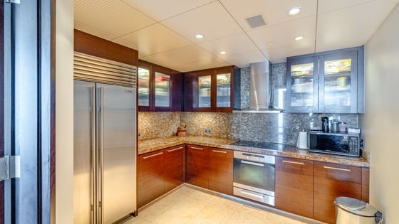 Refined Apartment in the Iconic Burj Khalifa, picture 5