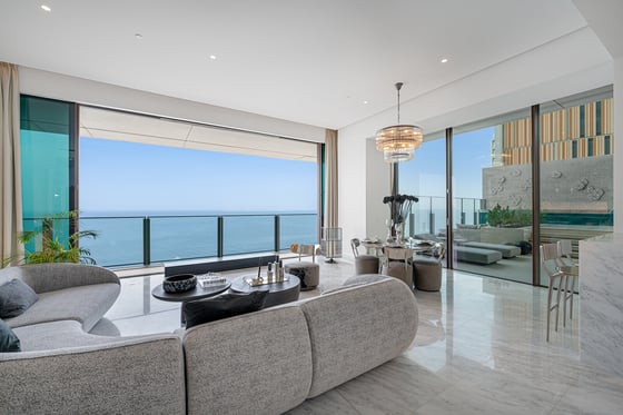 **Exquisite Turnkey 2BR Duplex with Private Pool**, picture 1