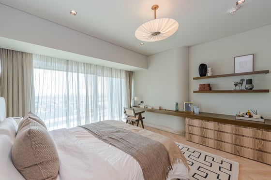 STUNNING | UPGRADED | 2BR DUPLEX W/ BALCONY, picture 10
